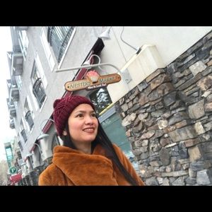 Meet your Posher, Janet